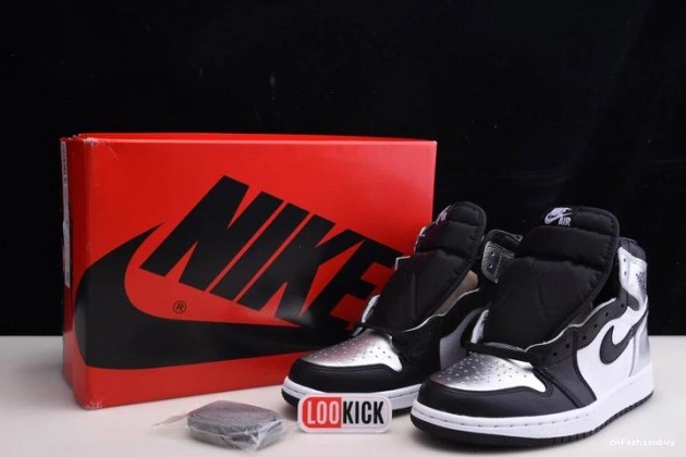 CD0461-001 TOE 1 JORDAN HIGH AIR SILVER OG WMNS 0811
